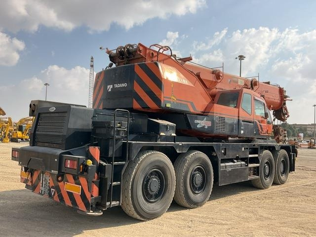Tadano GR700N-2 - Autokran za teške terene: slika 2 Tadano GR700N-2 - Autokran za teške terene: slika 2