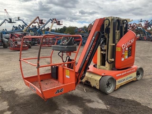 JLG Toucan 12E Plus - Jarbolna penjajuća platforma: slika 1 JLG Toucan 12E Plus - Jarbolna penjajuća platforma: slika 1
