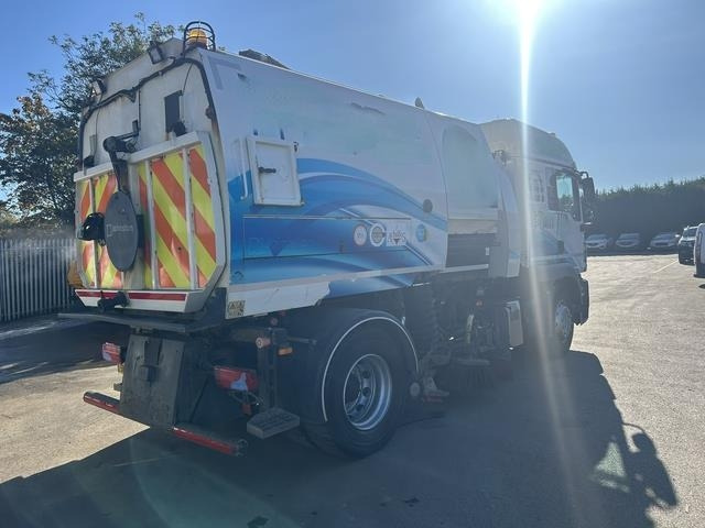 MAN TGM18.290 - Autočistilica: slika 3 MAN TGM18.290 - Autočistilica: slika 3