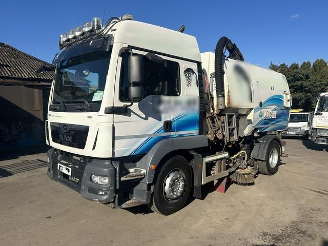 MAN TGM18.290 - Autočistilica: slika 1 MAN TGM18.290 - Autočistilica: slika 1