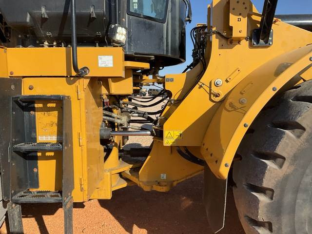 Utovarivač točkaš CAT 972M XE: slika 21