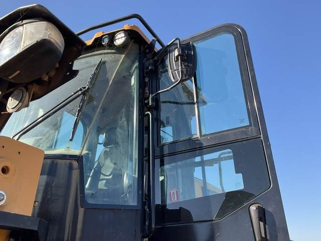 Utovarivač točkaš CAT 972M XE: slika 15