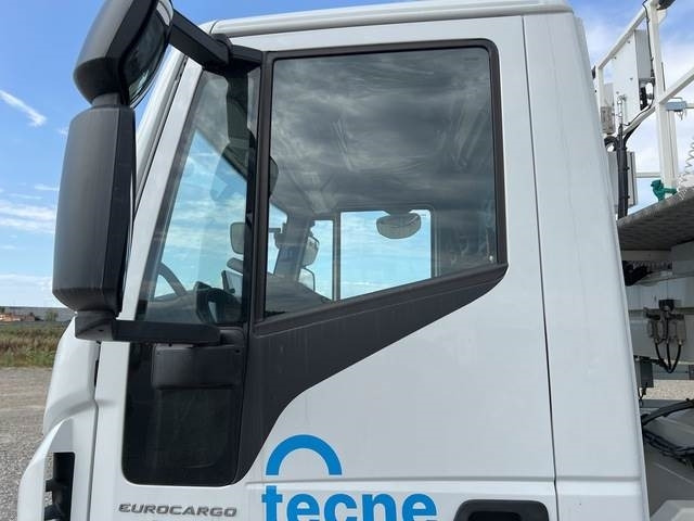 Vazdušna platforma montirana na kamion, Lift u obliku makaza Iveco Eurocargo 180E25: slika 18 Vazdušna platforma montirana na kamion, Lift u obliku makaza Iveco Eurocargo 180E25: slika 18