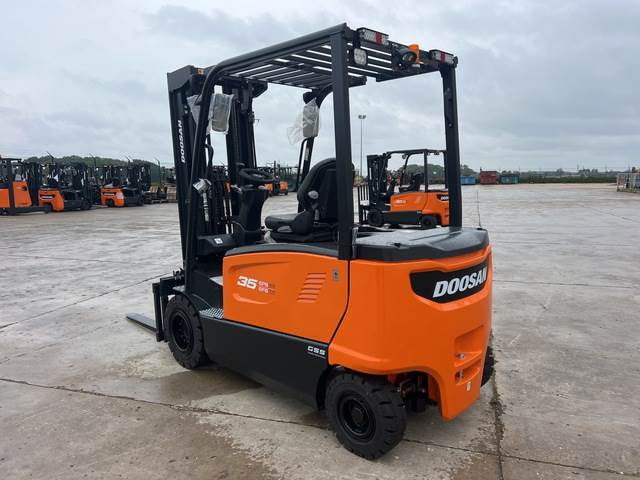 Doosan B35X-7 PLUS - Električni viljuškar: slika 2 Doosan B35X-7 PLUS - Električni viljuškar: slika 2