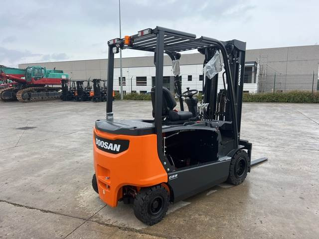 Doosan B35X-7 PLUS - Električni viljuškar: slika 3 Doosan B35X-7 PLUS - Električni viljuškar: slika 3