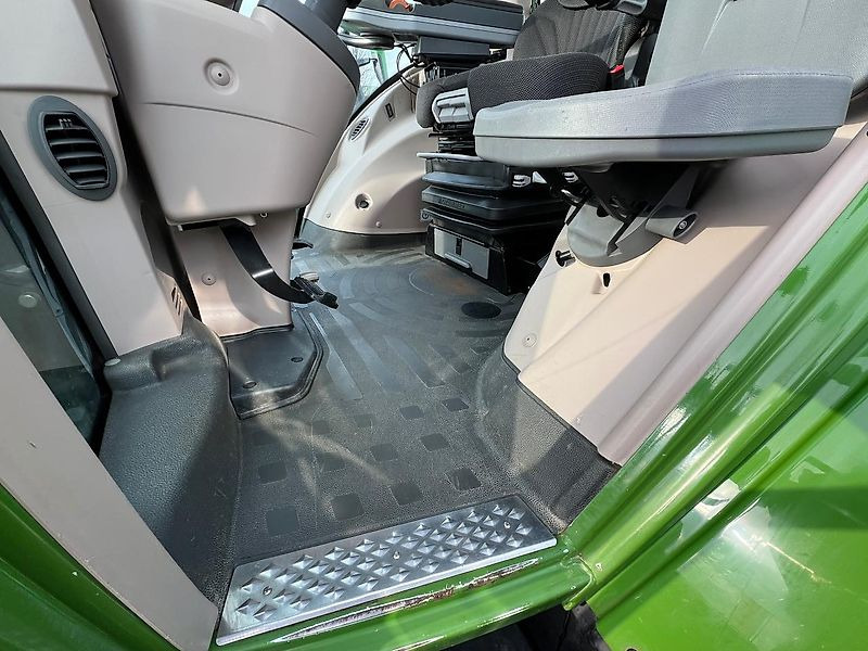 Traktor Fendt 826 Vario ProfiPlus: slika 16