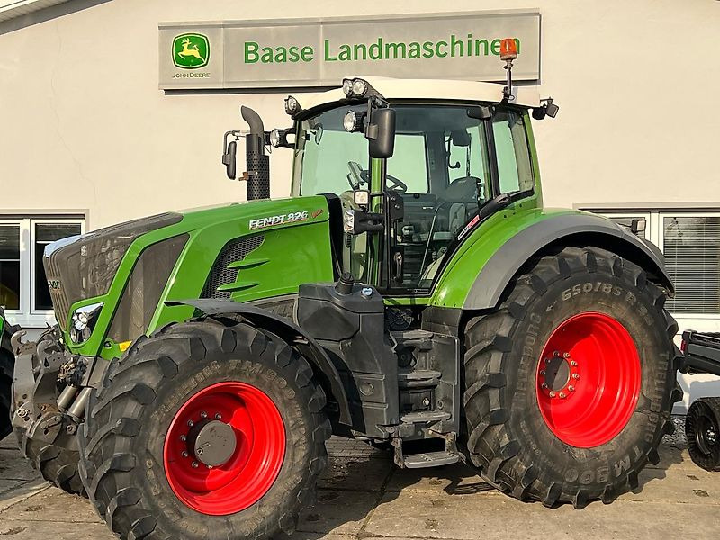 Fendt 826 Vario ProfiPlus - Traktor: slika 1 Fendt 826 Vario ProfiPlus - Traktor: slika 1