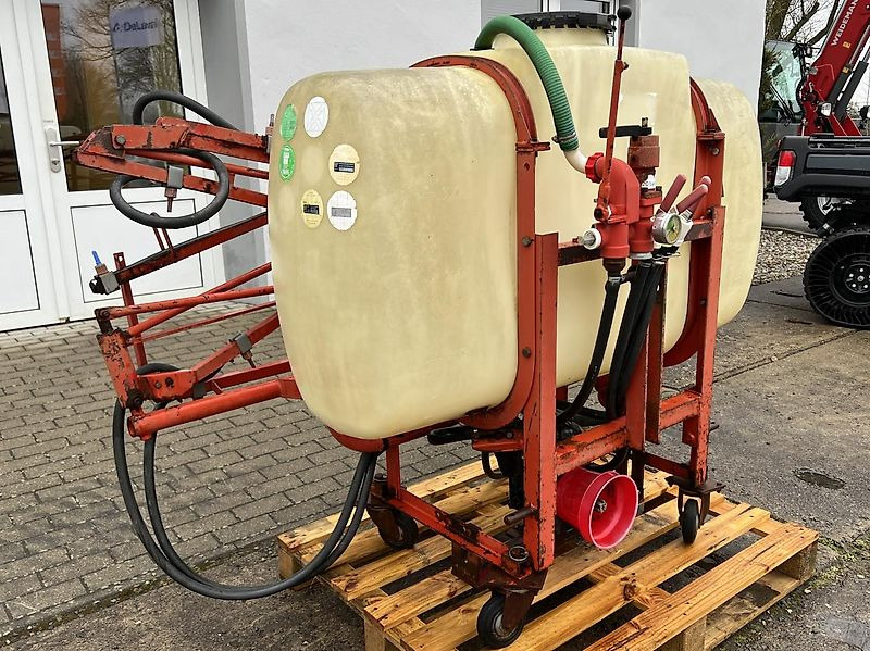 Holder ES 4 12m - Prskalica montirana na traktor: slika 1 Holder ES 4 12m - Prskalica montirana na traktor: slika 1