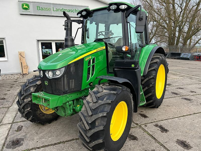 John Deere 6120M STUFENLOS - Traktor: slika 1 John Deere 6120M STUFENLOS - Traktor: slika 1