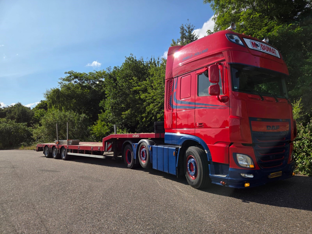 DAF XF 460 FTG 6x2 Super Spacecab + Nooteboom semi-dieplader - Kamion sa golom šasijom i zatvorenom kabinom: slika 4 DAF XF 460 FTG 6x2 Super Spacecab + Nooteboom semi-dieplader - Kamion sa golom šasijom i zatvorenom kabinom: slika 4