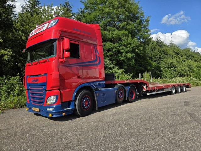 DAF XF 460 FTG 6x2 Super Spacecab + Nooteboom semi-dieplader - Kamion sa golom šasijom i zatvorenom kabinom: slika 3 DAF XF 460 FTG 6x2 Super Spacecab + Nooteboom semi-dieplader - Kamion sa golom šasijom i zatvorenom kabinom: slika 3