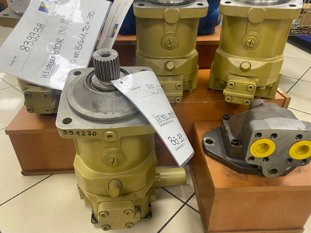 Rexroth KDK110 VON BGM, 35 R902170107 for pile driver - Hidraulični motor: slika 1 Rexroth KDK110 VON BGM, 35 R902170107 for pile driver - Hidraulični motor: slika 1