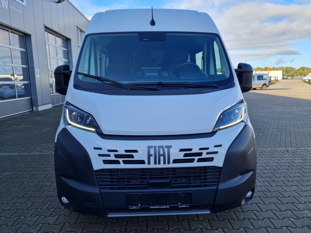 Fiat Ducato 35 Kasten Doka 6-Sitze L3H2 AG KLIMA Navi - Furgon, Dostavno vozilo sa duplom kabinom: slika 2 Fiat Ducato 35 Kasten Doka 6-Sitze L3H2 AG KLIMA Navi - Furgon, Dostavno vozilo sa duplom kabinom: slika 2