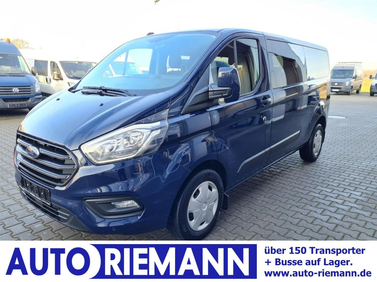 Ford Custom Kombi 320 L2 Trend 9 Sitze KLIMA PDC TEMP - Putnički kombi: slika 1 Ford Custom Kombi 320 L2 Trend 9 Sitze KLIMA PDC TEMP - Putnički kombi: slika 1