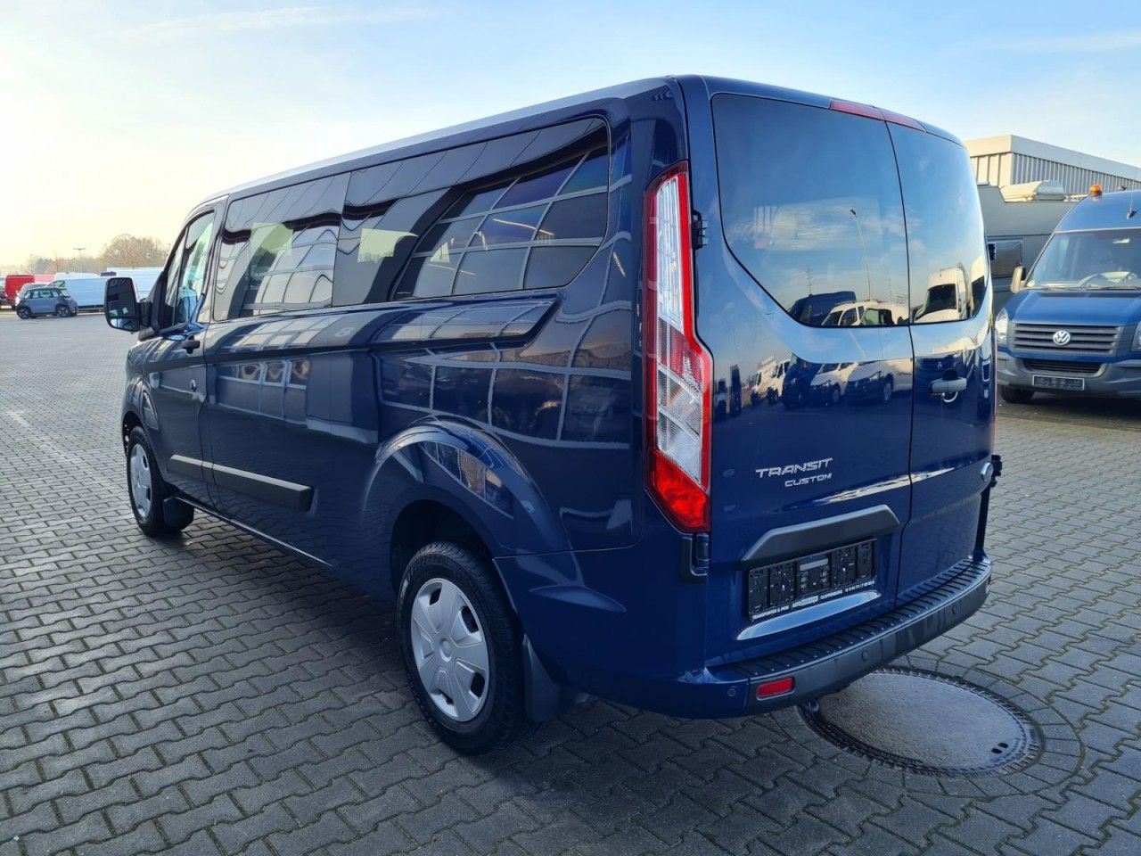 Ford Custom Kombi 320 L2 Trend 9 Sitze KLIMA PDC TEMP - Putnički kombi: slika 5 Ford Custom Kombi 320 L2 Trend 9 Sitze KLIMA PDC TEMP - Putnički kombi: slika 5