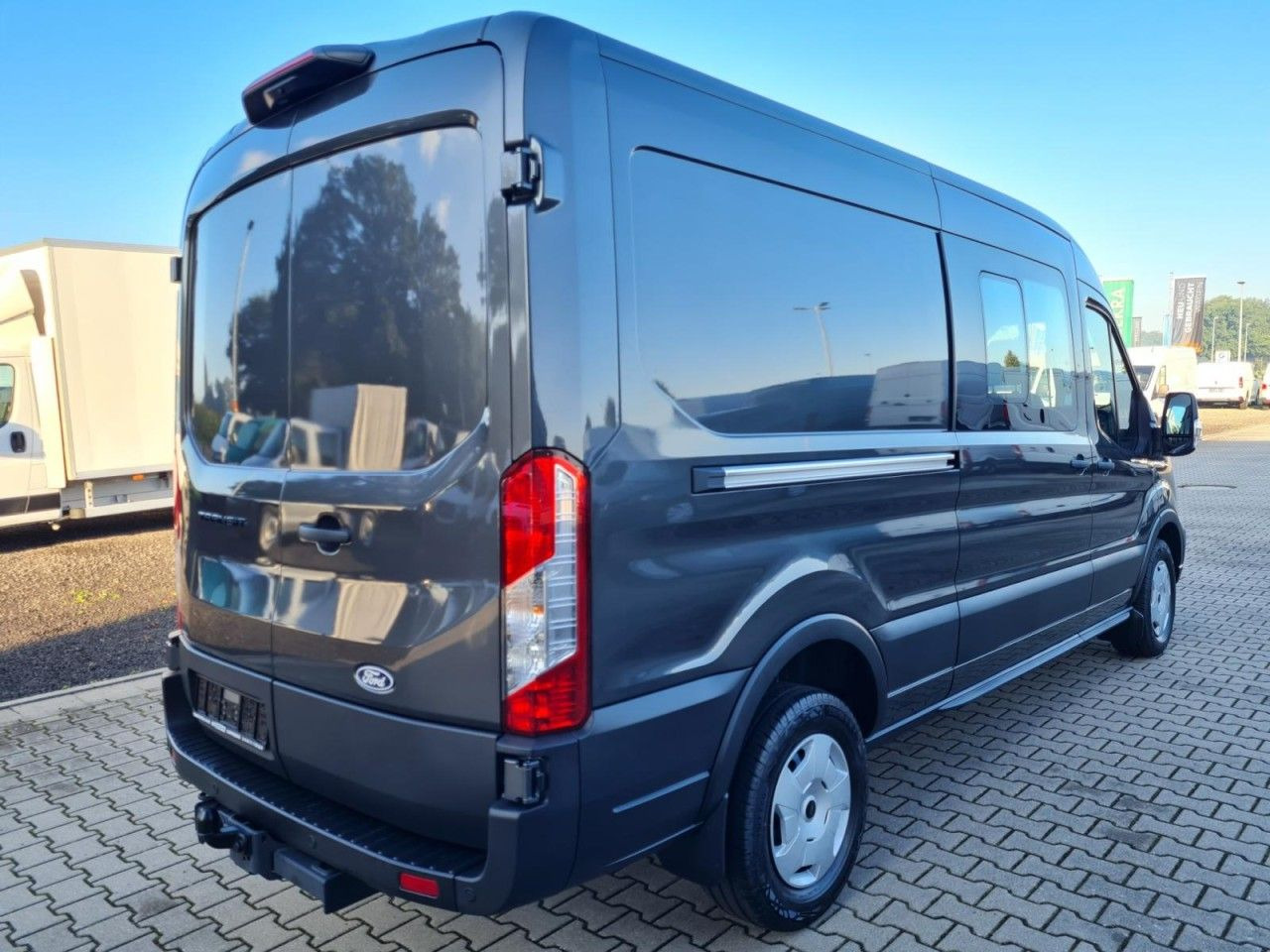 Ford Transit 3,5t Kasten Doka TDCi L3 Trend AHK Kamer - Furgon, Dostavno vozilo sa duplom kabinom: slika 4 Ford Transit 3,5t Kasten Doka TDCi L3 Trend AHK Kamer - Furgon, Dostavno vozilo sa duplom kabinom: slika 4