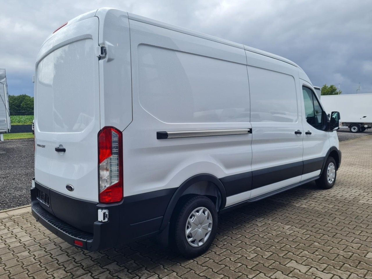 Ford Transit 350 Kasten AG L3H2 Trend KLIMA PDC TEMPO - Furgon: slika 4 Ford Transit 350 Kasten AG L3H2 Trend KLIMA PDC TEMPO - Furgon: slika 4