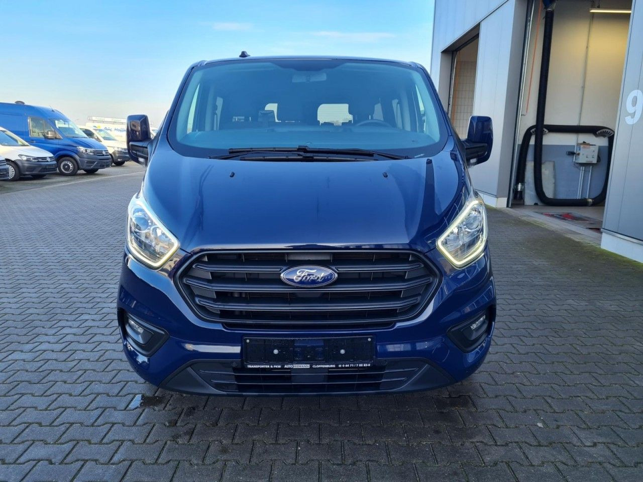 Ford Transit Custom Kombi 320 L2 Trend 9 Sitze KLIMA - Putnički kombi: slika 2 Ford Transit Custom Kombi 320 L2 Trend 9 Sitze KLIMA - Putnički kombi: slika 2