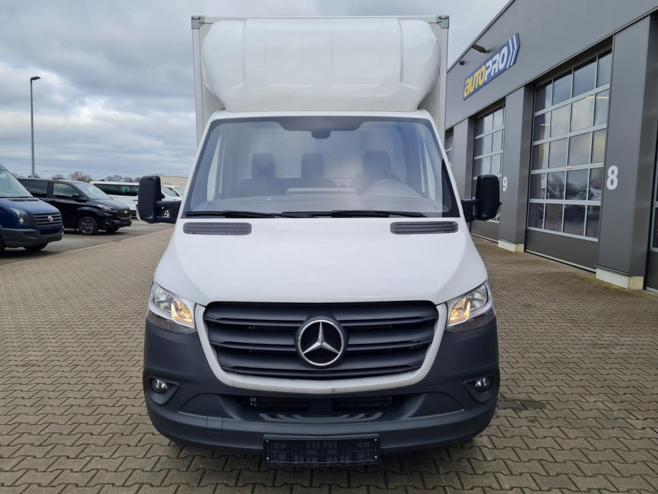 Mercedes-Benz Sprinter 315 CDi Koffer lang MBux, Klima - Dostavno vozilo sa zatvorenim sandukom: slika 2 Mercedes-Benz Sprinter 315 CDi Koffer lang MBux, Klima - Dostavno vozilo sa zatvorenim sandukom: slika 2