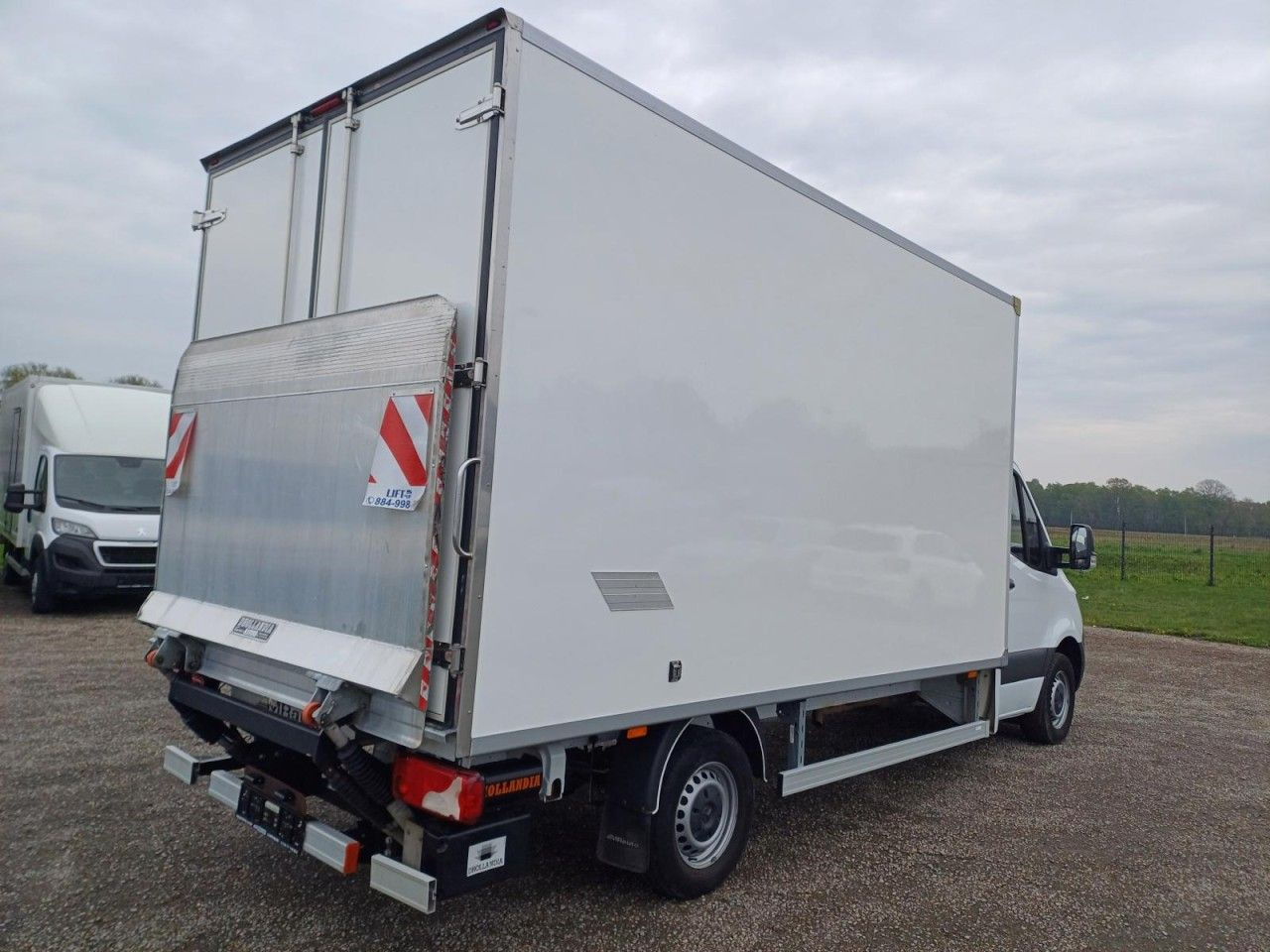Mercedes-Benz Sprinter 315 CDi RWD Koffer LBW KLIMA TEMPOMAT - Dostavno vozilo sa zatvorenim sandukom: slika 4 Mercedes-Benz Sprinter 315 CDi RWD Koffer LBW KLIMA TEMPOMAT - Dostavno vozilo sa zatvorenim sandukom: slika 4