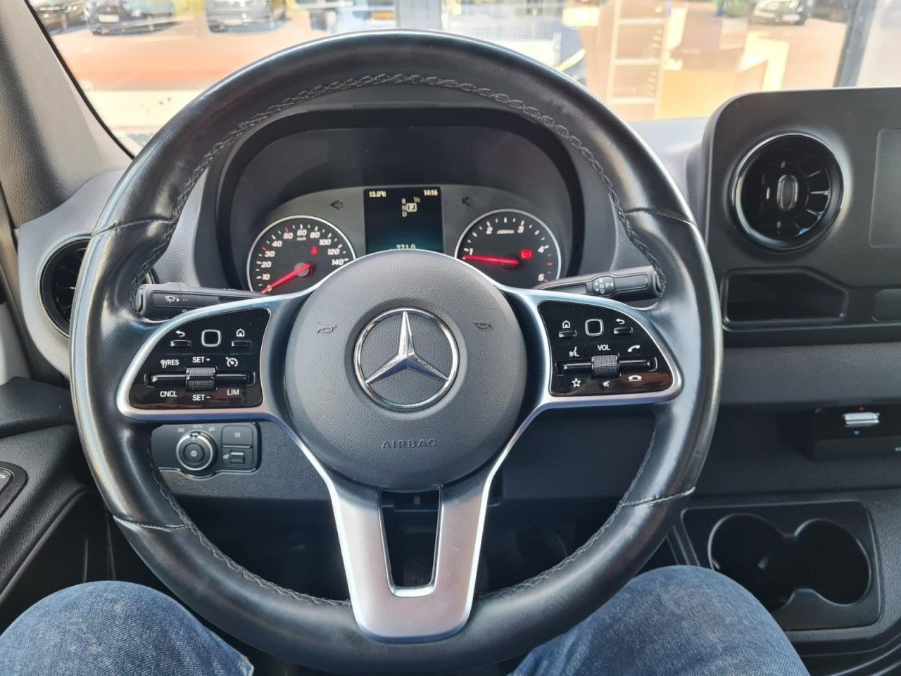 Dostavno vozilo sa ceradom Mercedes-Benz Sprinter 317 Pritsche Plane 10 Pal. RWD LED: slika 8