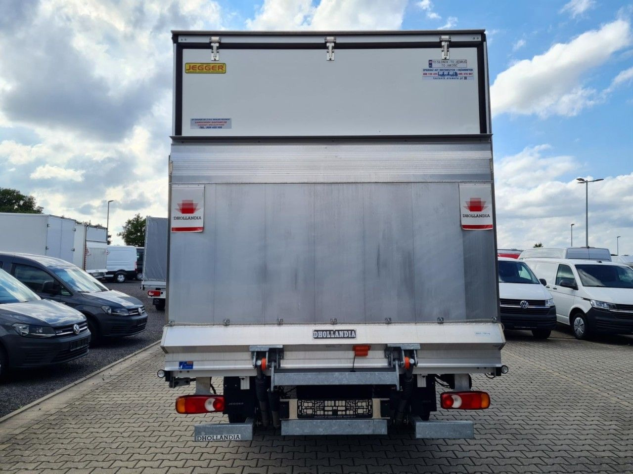 Peugeot Boxer Pritsche Schiebe Plane 2.2 HDi LBW - Dostavno vozilo sa ceradom: slika 5 Peugeot Boxer Pritsche Schiebe Plane 2.2 HDi LBW - Dostavno vozilo sa ceradom: slika 5