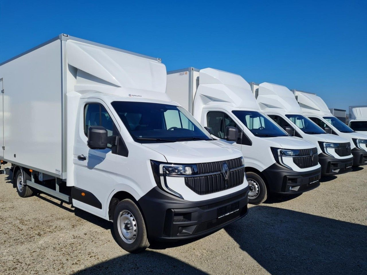 Renault Master 3,5t Koffer dCi 165 mit 10 Pal. Plätze - Dostavno vozilo sa zatvorenim sandukom: slika 2 Renault Master 3,5t Koffer dCi 165 mit 10 Pal. Plätze - Dostavno vozilo sa zatvorenim sandukom: slika 2