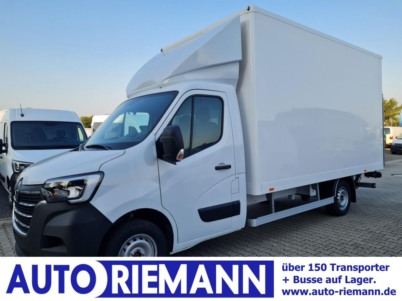 Renault Master 3.5t Möbel Koffer LBW KLIMA KOMFORT TEMPO - Dostavno vozilo sa zatvorenim sandukom: slika 1 Renault Master 3.5t Möbel Koffer LBW KLIMA KOMFORT TEMPO - Dostavno vozilo sa zatvorenim sandukom: slika 1