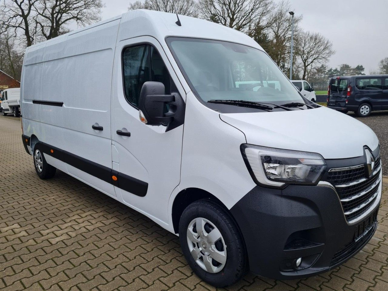 Renault Master 35 Kasten L3H2 PDC KLIMA KOMFORT Navi App - Furgon: slika 3 Renault Master 35 Kasten L3H2 PDC KLIMA KOMFORT Navi App - Furgon: slika 3