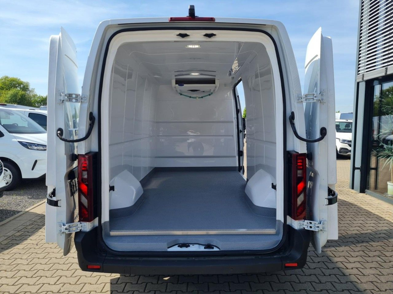 Renault Master New 3,5 t Kühlkasten Carrier L3H2 Kamera - Dostavno vozilo hladnjača: slika 5 Renault Master New 3,5 t Kühlkasten Carrier L3H2 Kamera - Dostavno vozilo hladnjača: slika 5