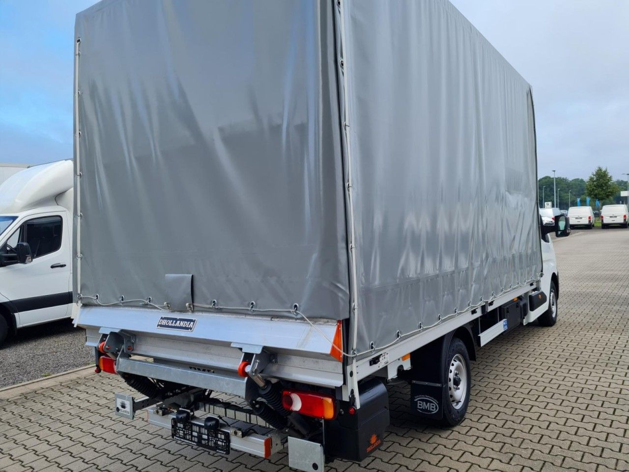 Renault Master New Pritsche Schiebe Plane Schlafkab LBW - Dostavno vozilo sa ceradom: slika 4 Renault Master New Pritsche Schiebe Plane Schlafkab LBW - Dostavno vozilo sa ceradom: slika 4