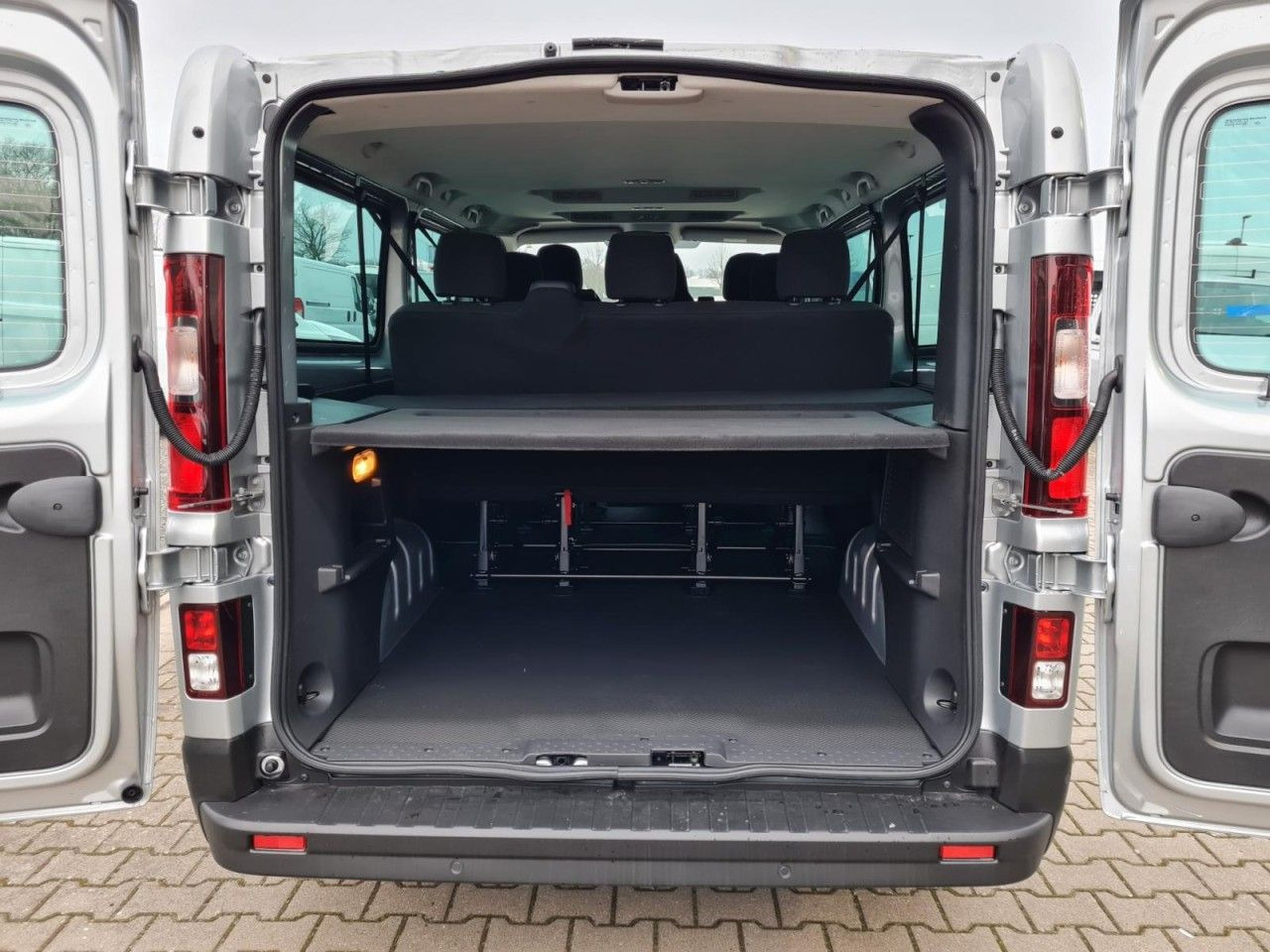 Automobil Renault Trafic Kombi 9-Sitze L2 Grand Equilibre KLIMA TE: slika 22
