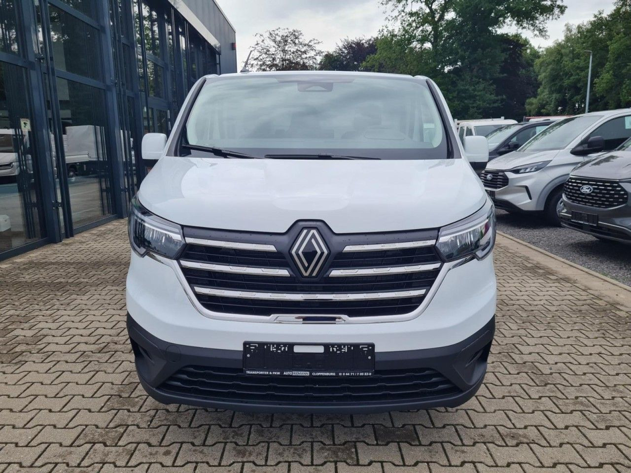 Renault Trafic Kühlkasten 3.0t L2 KLIMA LED NAVI_APP TEM - Dostavno vozilo hladnjača: slika 2 Renault Trafic Kühlkasten 3.0t L2 KLIMA LED NAVI_APP TEM - Dostavno vozilo hladnjača: slika 2