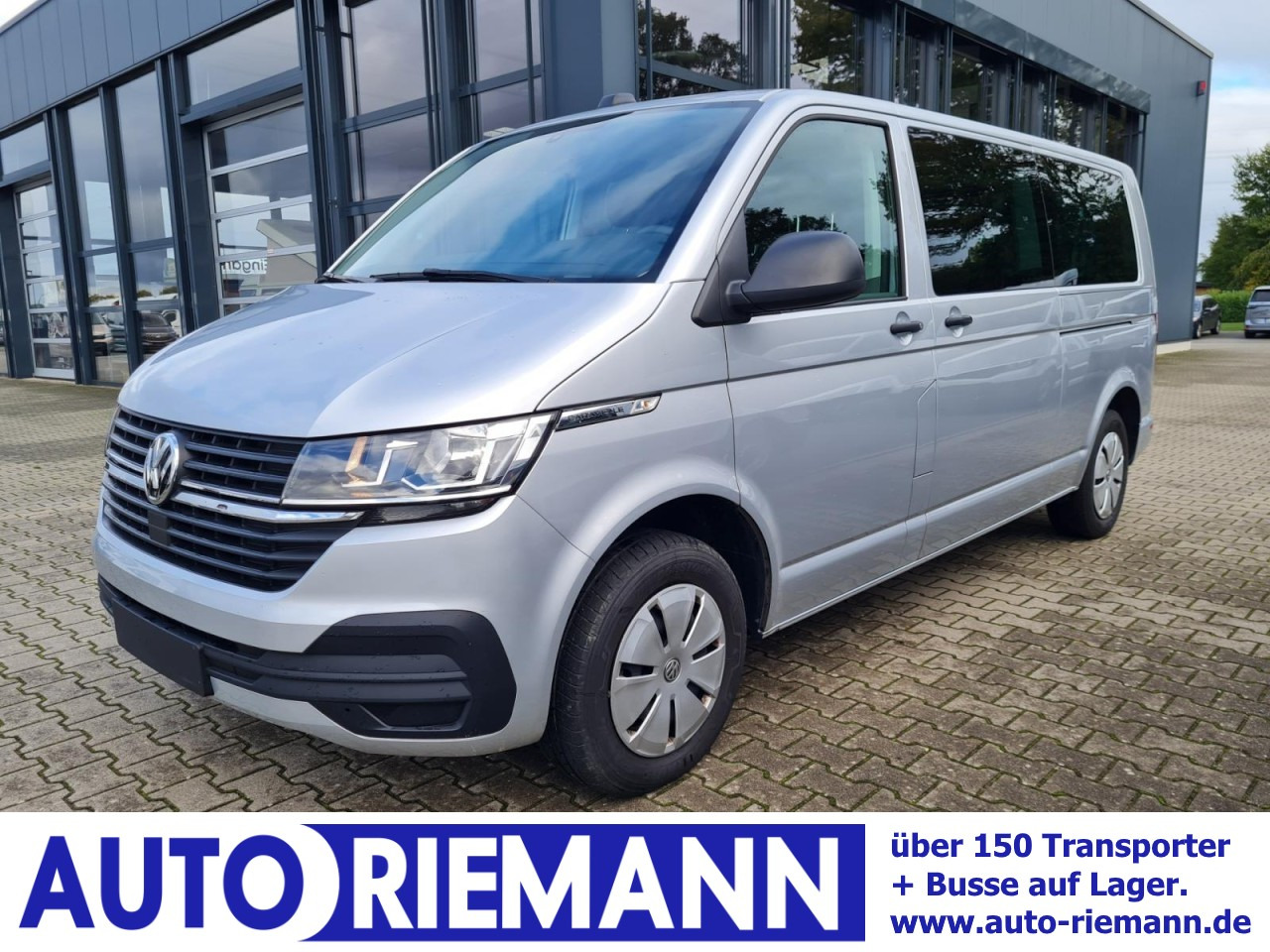 VW Volkswagen T6.1 Caravelle TDI lang 9 Sitzer 2 Schiebetüren Trendl. - Minibus, Putnički kombi: slika 1 VW Volkswagen T6.1 Caravelle TDI lang 9 Sitzer 2 Schiebetüren Trendl. - Minibus, Putnički kombi: slika 1