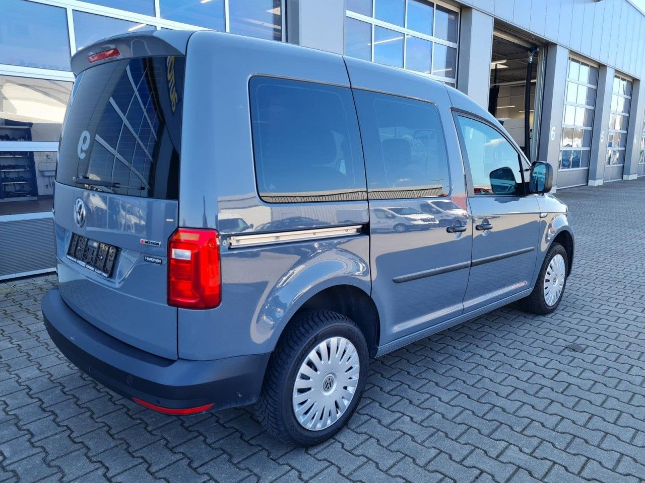 Volkswagen Caddy 4Motion 2.0 TDI Kombi (EURO 6d-TEMP) - Automobil: slika 5 Volkswagen Caddy 4Motion 2.0 TDI Kombi (EURO 6d-TEMP) - Automobil: slika 5