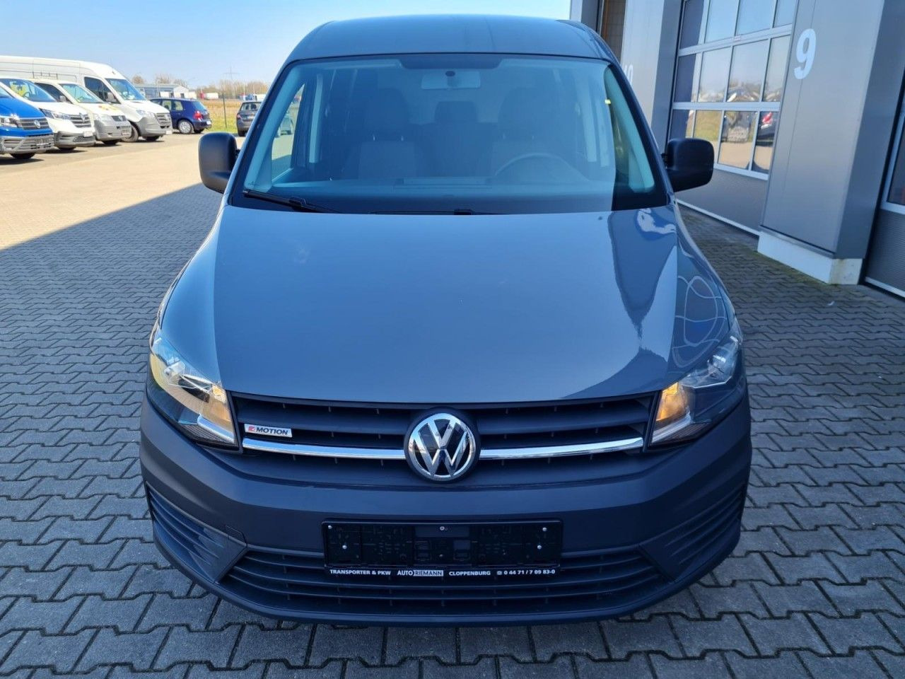Volkswagen Caddy 4Motion TDi Kombi 5-Sitze TEMPO STHZ REGAL - Karavan: slika 2 Volkswagen Caddy 4Motion TDi Kombi 5-Sitze TEMPO STHZ REGAL - Karavan: slika 2