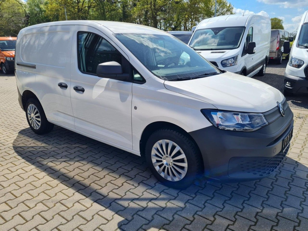 Volkswagen Caddy Kasten Cargo 2.0 TDI KLIMA KOMFORT PDC - Mali kombi: slika 3 Volkswagen Caddy Kasten Cargo 2.0 TDI KLIMA KOMFORT PDC - Mali kombi: slika 3