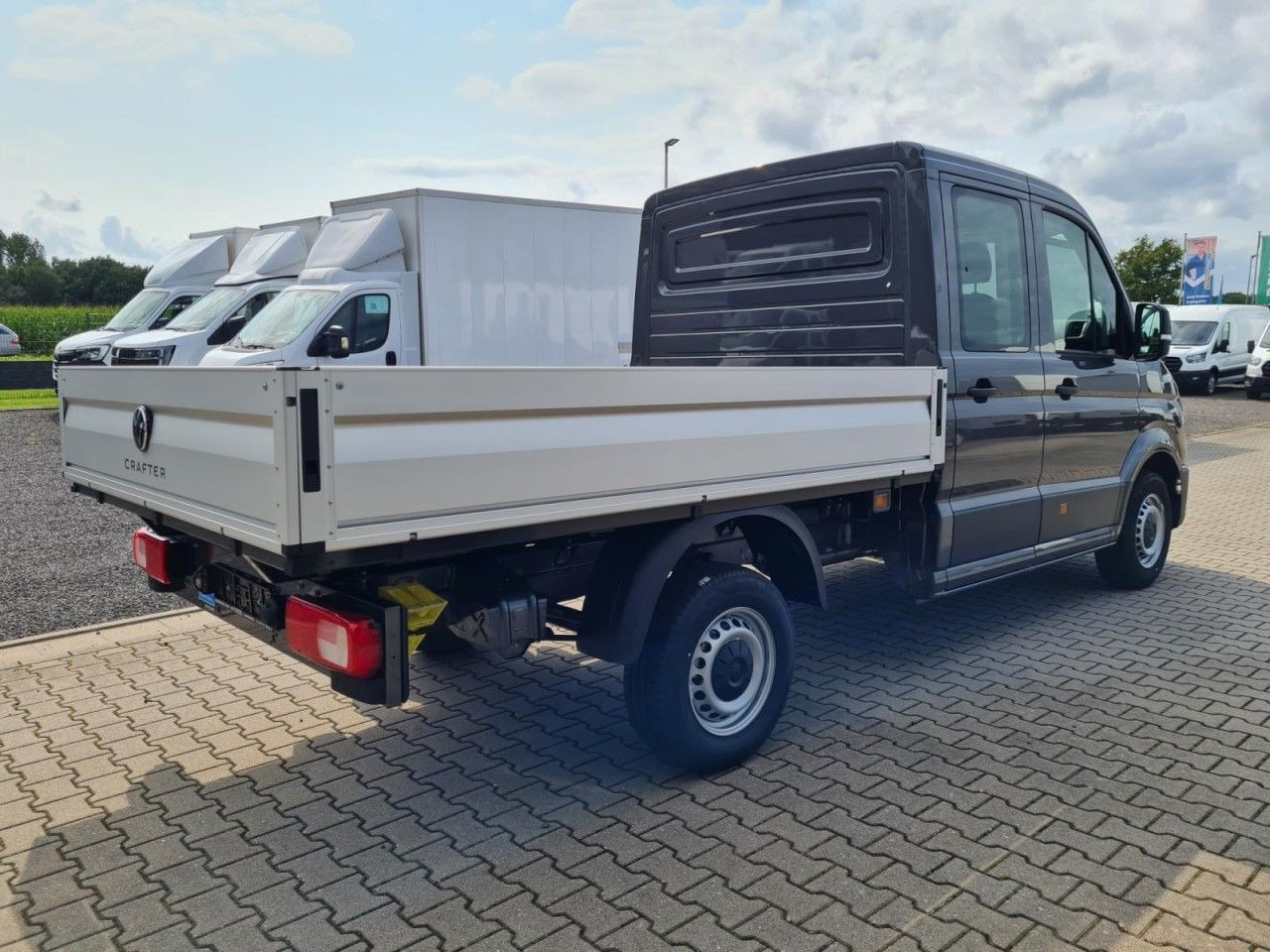 Volkswagen Crafter 35 Doka TDI MR DSG Tempomat Klima - Dostavno vozilo sa otvorenom sandukom: slika 4 Volkswagen Crafter 35 Doka TDI MR DSG Tempomat Klima - Dostavno vozilo sa otvorenom sandukom: slika 4