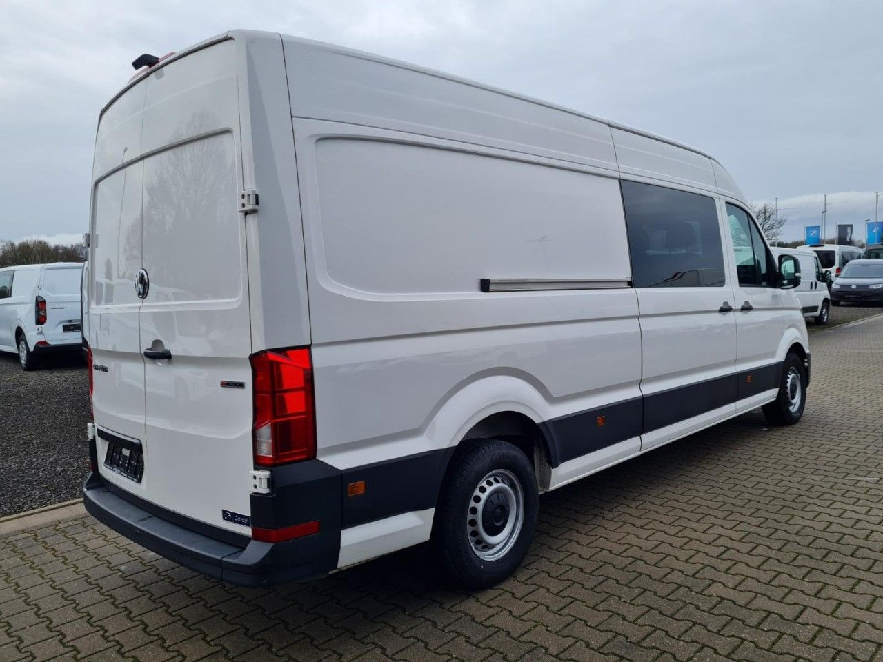 Volkswagen Crafter 35 Kasten 4MOTION L4H3 Plus Doka 7-Sitze - Furgon, Dostavno vozilo sa duplom kabinom: slika 4 Volkswagen Crafter 35 Kasten 4MOTION L4H3 Plus Doka 7-Sitze - Furgon, Dostavno vozilo sa duplom kabinom: slika 4