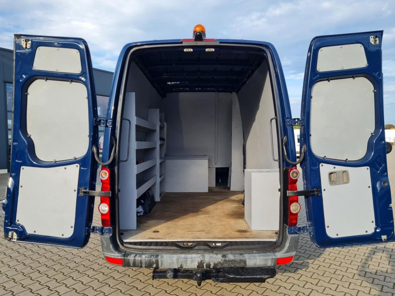Volkswagen Crafter 35 Kasten Doka 5 Sitze AHK 3.5to REGALSY - Furgon, Dostavno vozilo sa duplom kabinom: slika 5 Volkswagen Crafter 35 Kasten Doka 5 Sitze AHK 3.5to REGALSY - Furgon, Dostavno vozilo sa duplom kabinom: slika 5