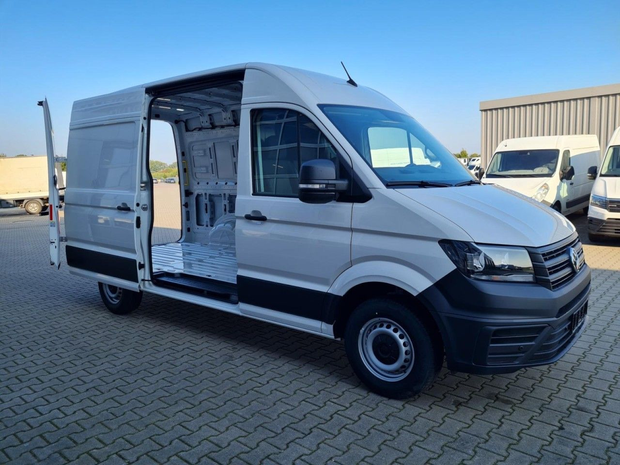 Volkswagen Crafter 35 Kasten MR L3H3 AG KLIMA KAMERA NAVI_A - Furgon: slika 3 Volkswagen Crafter 35 Kasten MR L3H3 AG KLIMA KAMERA NAVI_A - Furgon: slika 3