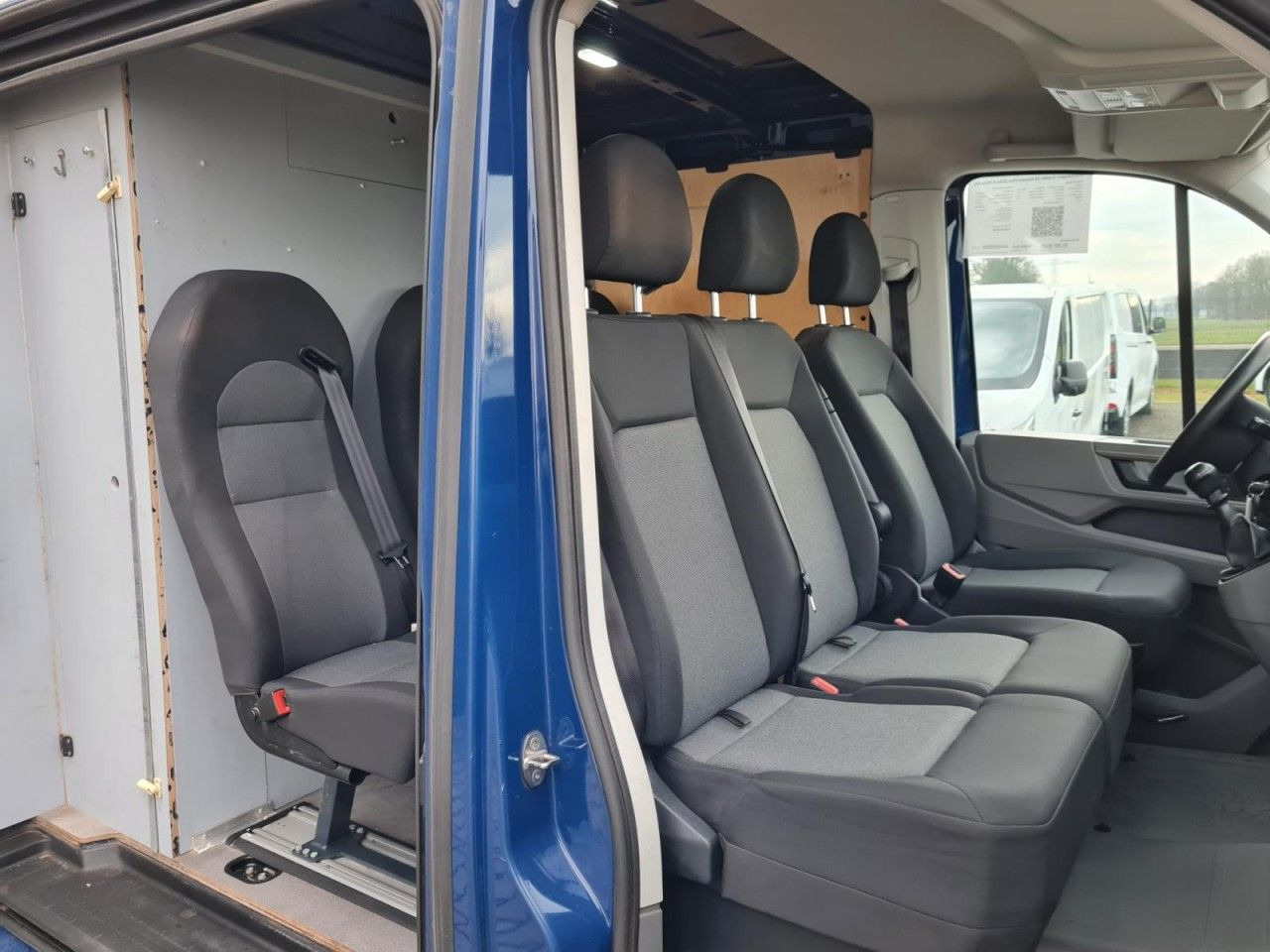 Volkswagen Crafter 35 Kasten Plus Doka mixto NAVI AHK 6 Sit - Furgon, Dostavno vozilo sa duplom kabinom: slika 5 Volkswagen Crafter 35 Kasten Plus Doka mixto NAVI AHK 6 Sit - Furgon, Dostavno vozilo sa duplom kabinom: slika 5