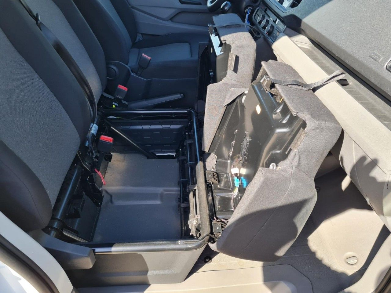 Furgon Volkswagen Crafter 35 Kasten TDI L3H3 MR Kamera Verkleidung: slika 18