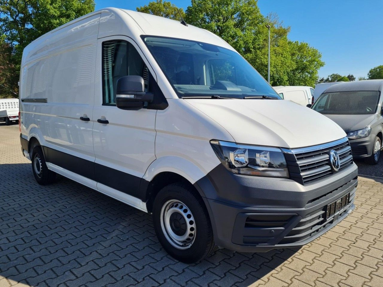 Volkswagen Crafter 35 Kasten TDI L3H3 MR Kamera Verkleidung - Furgon: slika 3 Volkswagen Crafter 35 Kasten TDI L3H3 MR Kamera Verkleidung - Furgon: slika 3