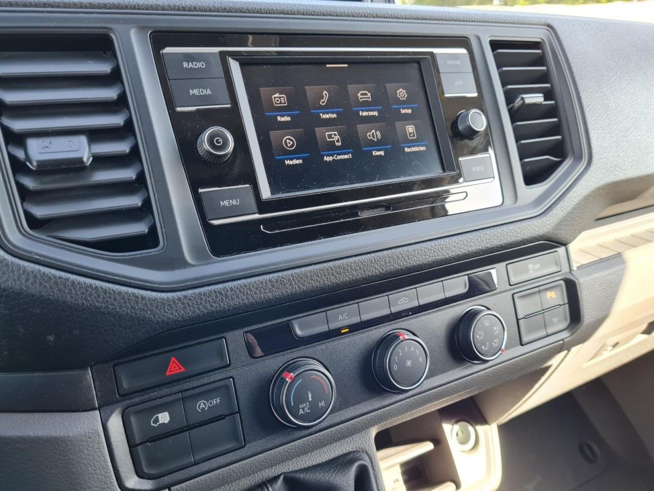 Furgon Volkswagen Crafter 35 Kasten TDI L3H3 MR Kamera Verkleidung: slika 12