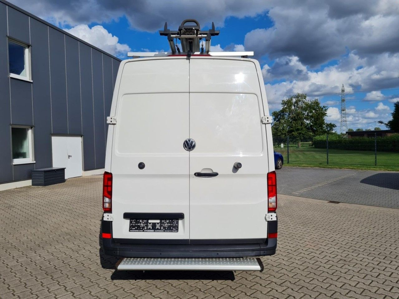 Volkswagen Crafter 35 Kasten TDI MR L3H3 NAVI TOUCH KAMERA - Furgon: slika 5 Volkswagen Crafter 35 Kasten TDI MR L3H3 NAVI TOUCH KAMERA - Furgon: slika 5