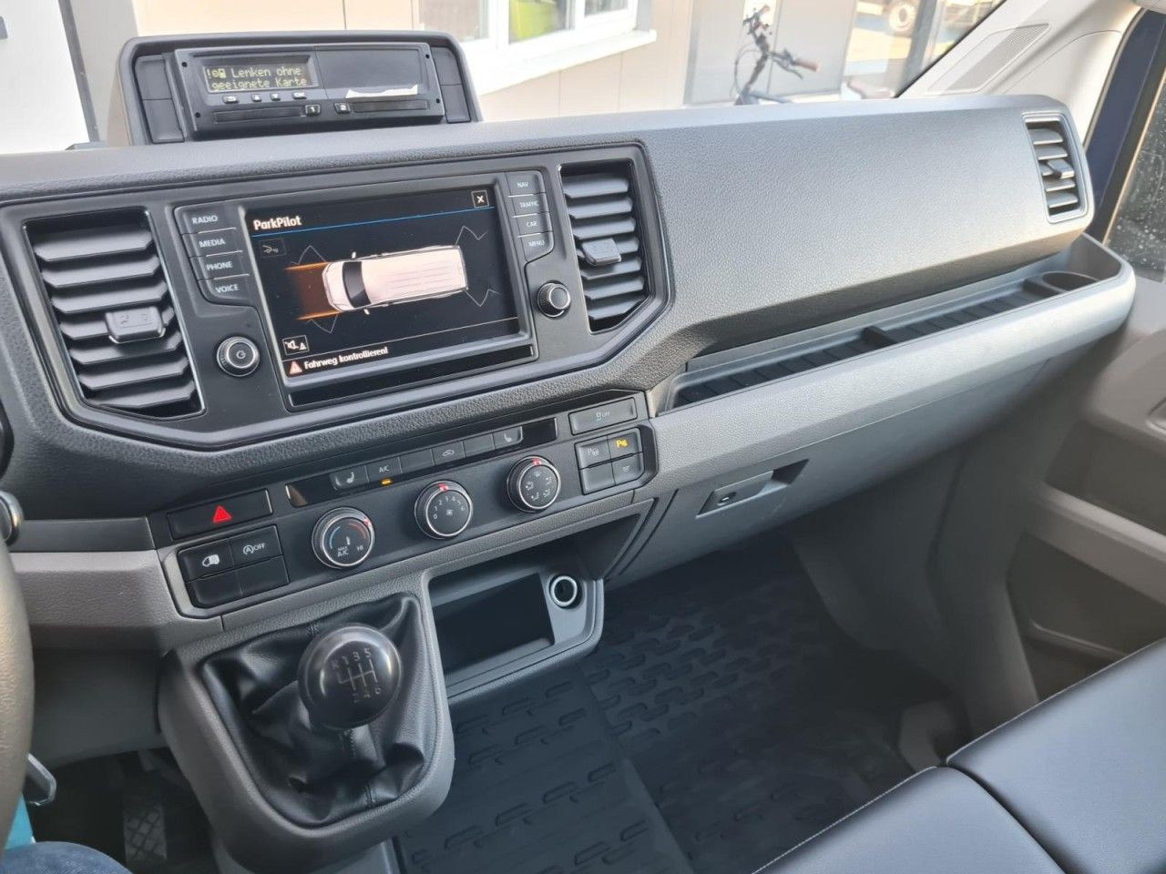 Furgon Volkswagen Crafter 35 Kasten TDI MR L3H3 RWD AHK: slika 12