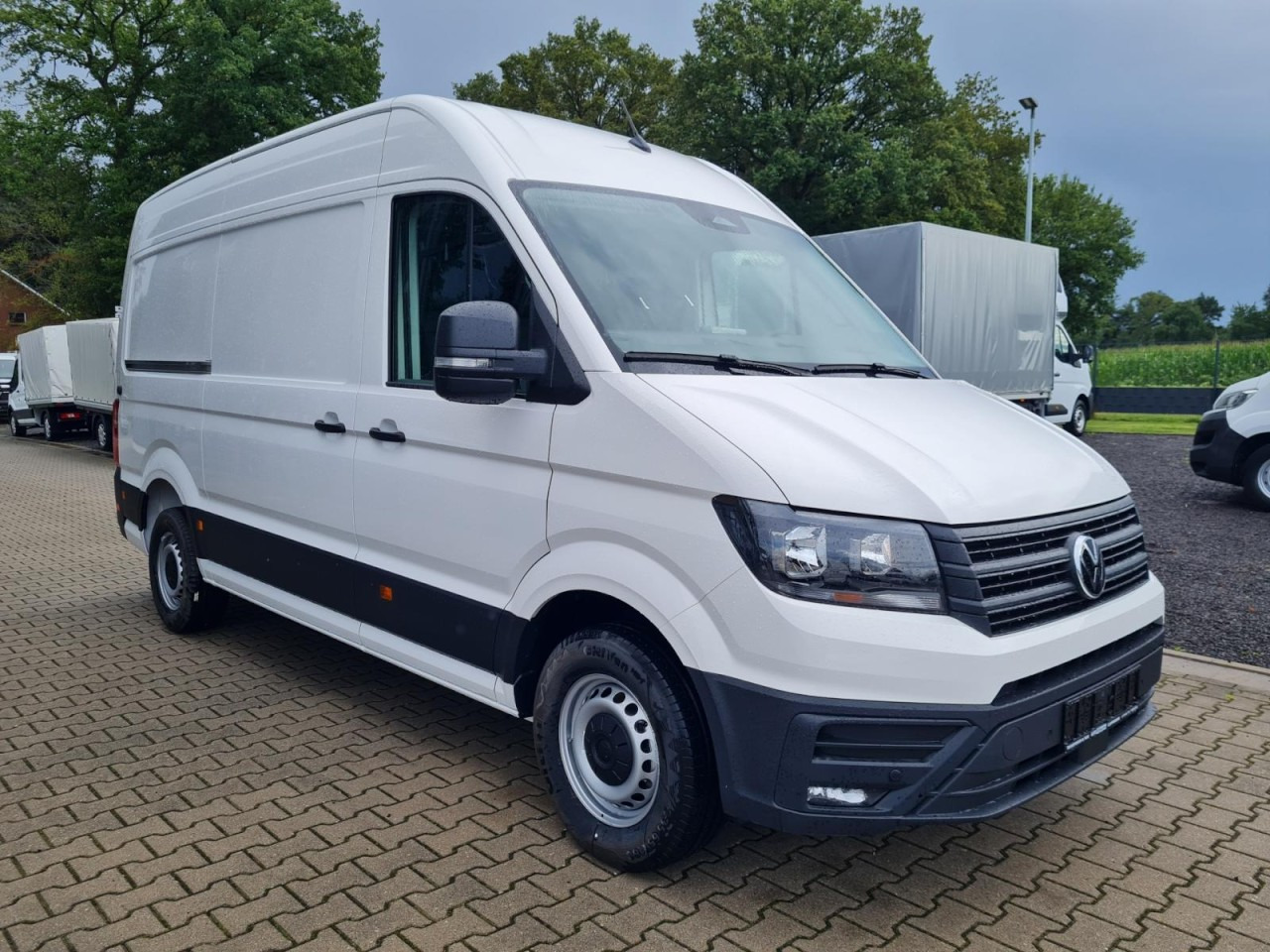 Volkswagen Crafter 35 Kasten TDI MR PDC WERKSTATTEINRICHTUNG - Furgon: slika 3 Volkswagen Crafter 35 Kasten TDI MR PDC WERKSTATTEINRICHTUNG - Furgon: slika 3