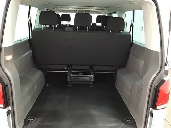Volkswagen T6.1 Caravelle TDI lang 9 Sitzer 2 Schiebetüren Trendl. - Minibus, Putnički kombi: slika 4 Volkswagen T6.1 Caravelle TDI lang 9 Sitzer 2 Schiebetüren Trendl. - Minibus, Putnički kombi: slika 4