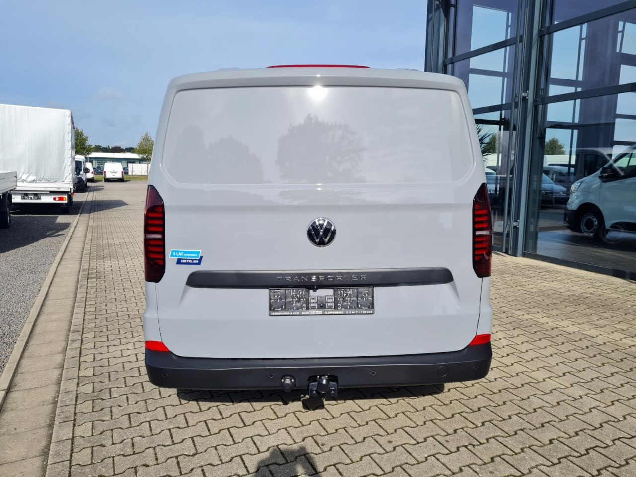 Volkswagen T7 Kasten TDi AG L2 AHK KLIMA KAMERA LED TEMPOMAT - Mali kombi: slika 5 Volkswagen T7 Kasten TDi AG L2 AHK KLIMA KAMERA LED TEMPOMAT - Mali kombi: slika 5
